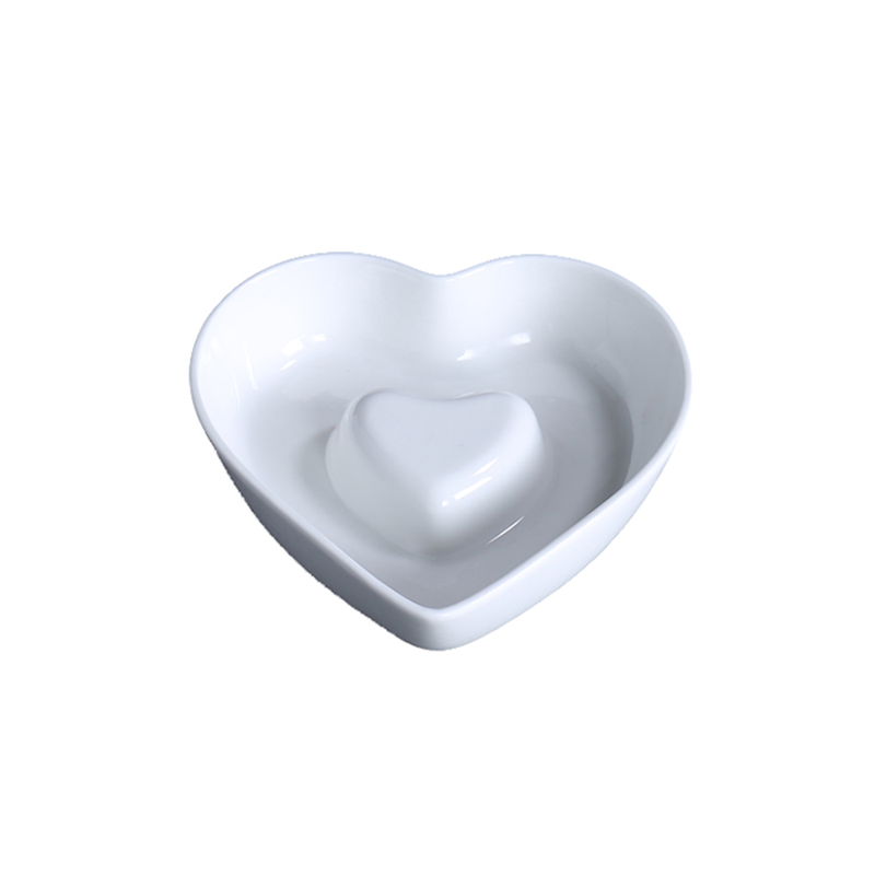 Porceletta Ivory Porcelain Heart Shape Baking Dish